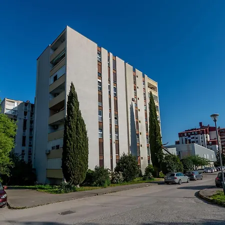 Apartment Mikka - Happy