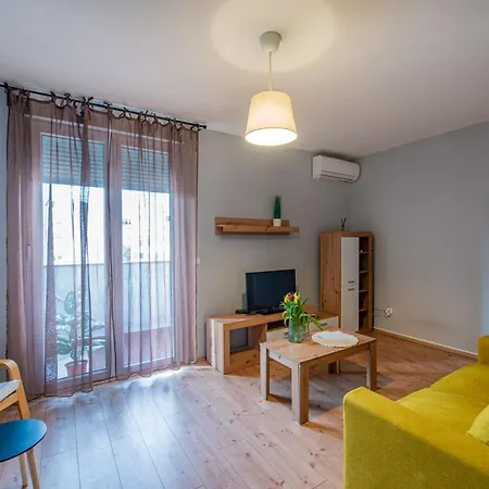 Mikka - Happy Apartment